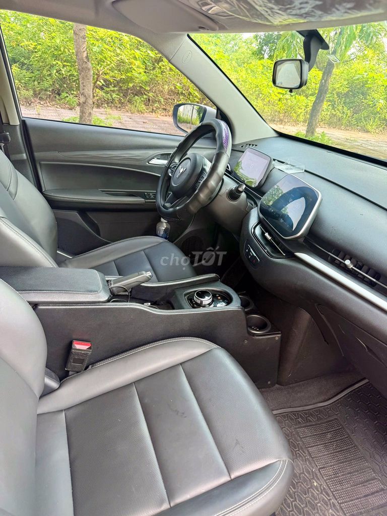 𝑻𝑹Ả 𝑻𝑹ƯỚ𝑪 50 𝑻𝑹𝑰Ệ𝑼 𝑵𝑯Ậ𝑵 𝑿𝑬 𝑪𝑯Ạ𝒀 𝑵𝑮𝑨𝒀. Mua bán Ô tô tại Quận 10 Tp Hồ Chí Minh được đăng bởi VINFAST SÀI GÒN  hình 8