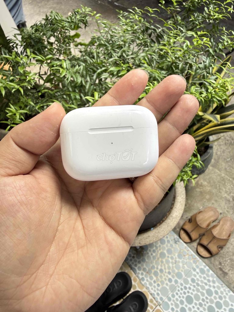 Tai nghe Apple AirPods Pro 2 Trắng. Mua bán Tivi, Âm thanh tại Thị xã Tân Châu An Giang được đăng bởi Sofia hình 1