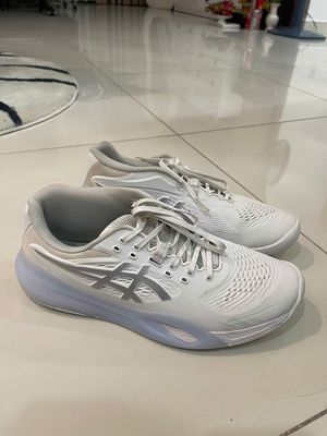 Giày Asics Gel-Resolution 9 98% mới size 43 VN. Mua bán Giày dép tại Quận 7 Tp Hồ Chí Minh được đăng bởi Nhựt Tài Nguyễn