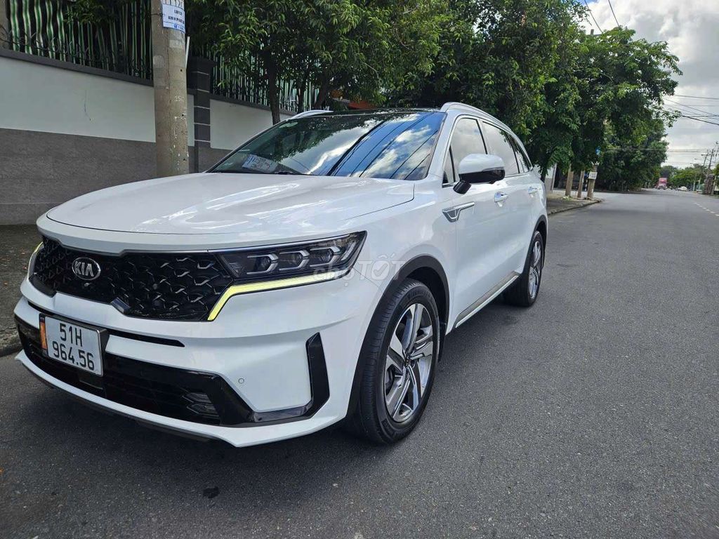 Kia Sorento Signature 2021 88 000 км белый