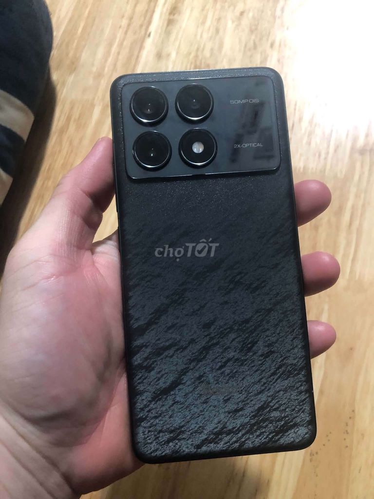 Redmi K70 Pro Đen Snapdragon 8 Gen 3. Mua bán Điện thoại tại Quận Thanh Khê Đà Nẵng được đăng bởi NGUYỄN VĂN QUANG LỘC  hình 1