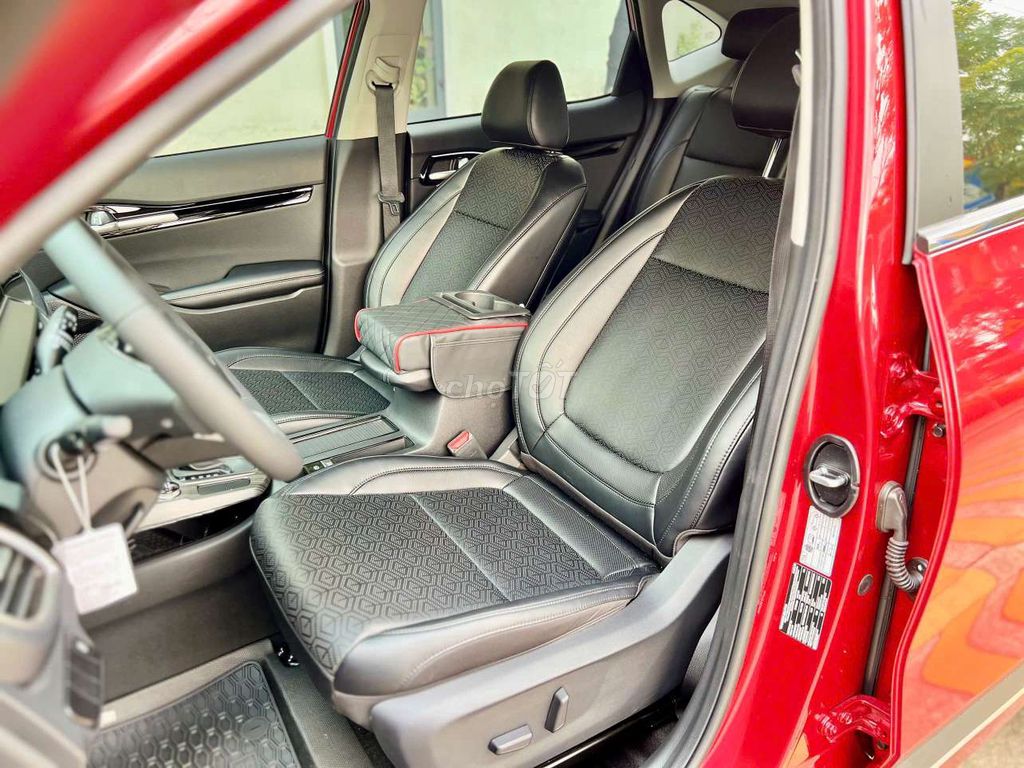 Kia Seltos 2025 1.5AT Luxury 4000km. Mua bán Ô tô tại Quận Cầu Giấy Hà Nội được đăng bởi Huy Nam hình 4
