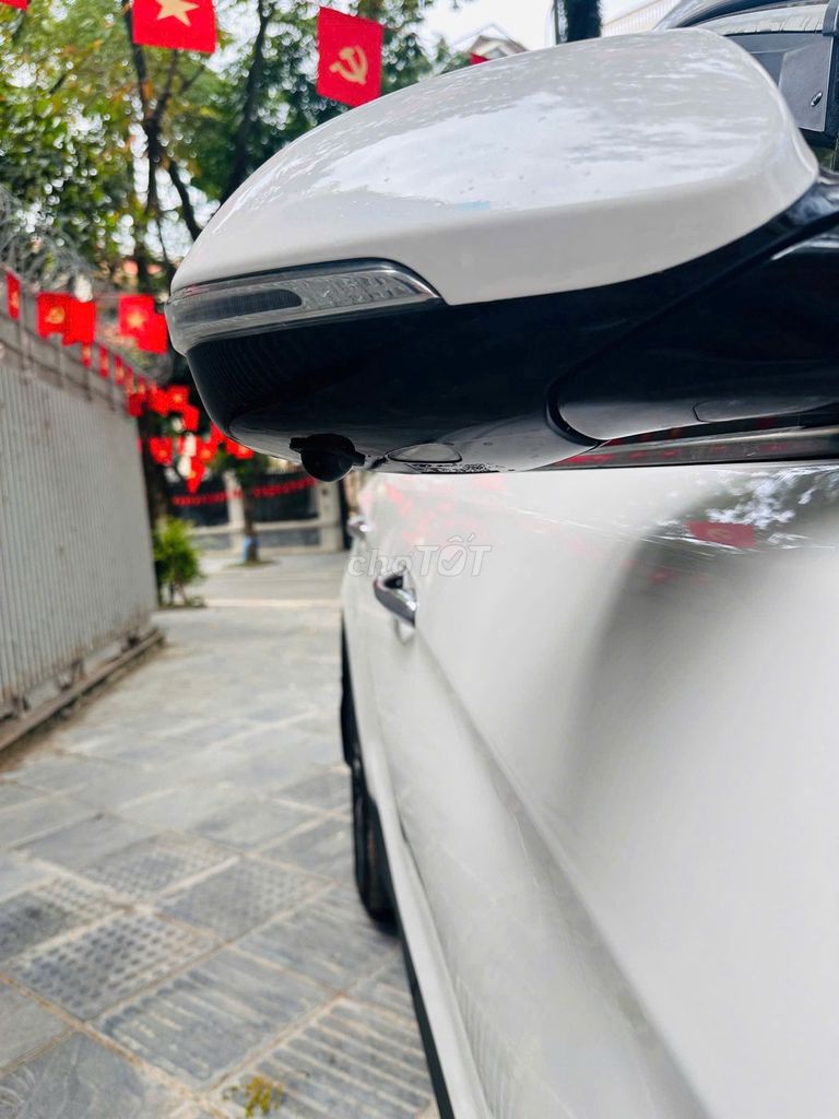 Hyundai Santa Fe 2015 2.4 Trắng 120000 km. Mua bán Ô tô tại Quận Hà Đông Hà Nội được đăng bởi vinhhb hình 2