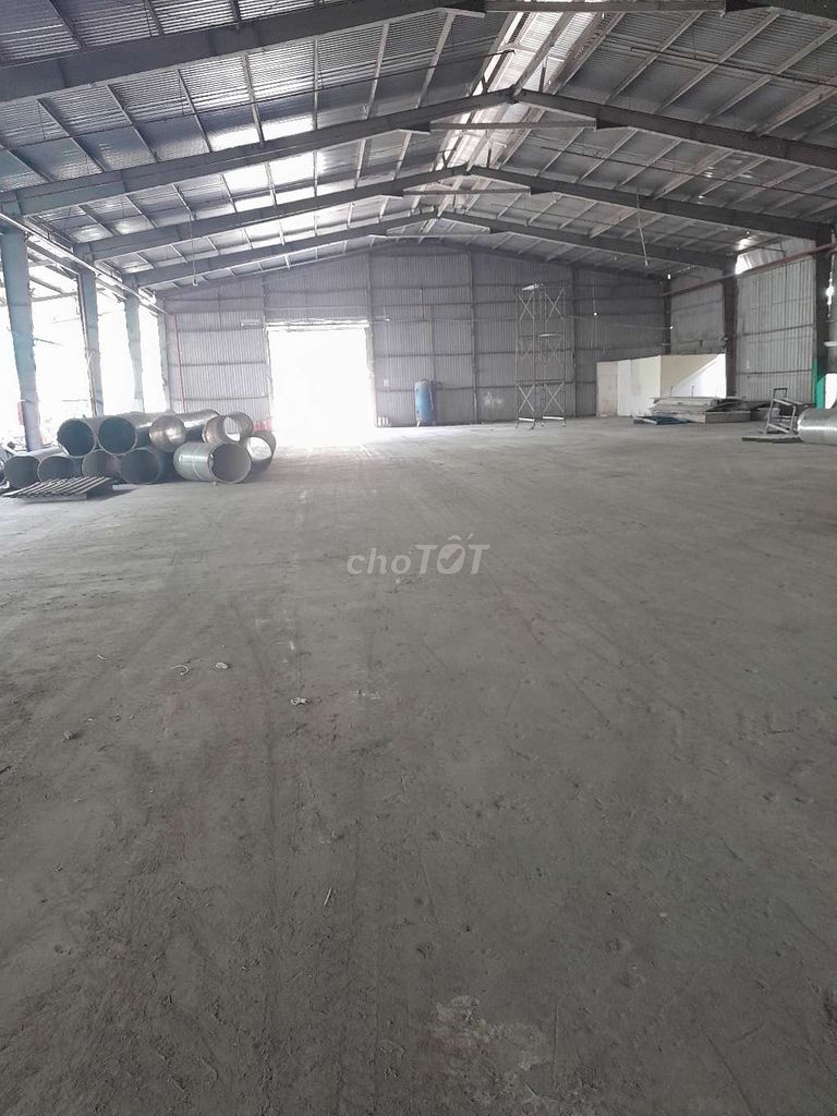 Cho thuê nhà xưởng diện tích 3.440m2,giá thuê 90 triệu / tháng