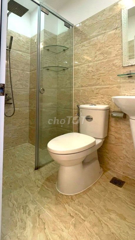 Bán Nhà Sát Mặt Tiền, Gần 60m2, 4Tầng, 4PN, Không Quy Hoạch, Hơn 8 Tỉ.