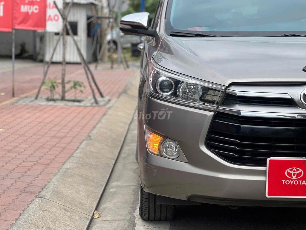 Toyota Innova V số tự động màu đồng 7 ghế ghế điện. Mua bán Ô tô tại Quận Bình Thạnh Tp Hồ Chí Minh được đăng bởi Đại lý chính hãng xe qua sử dụng Toyota Sài Gòn hình 11