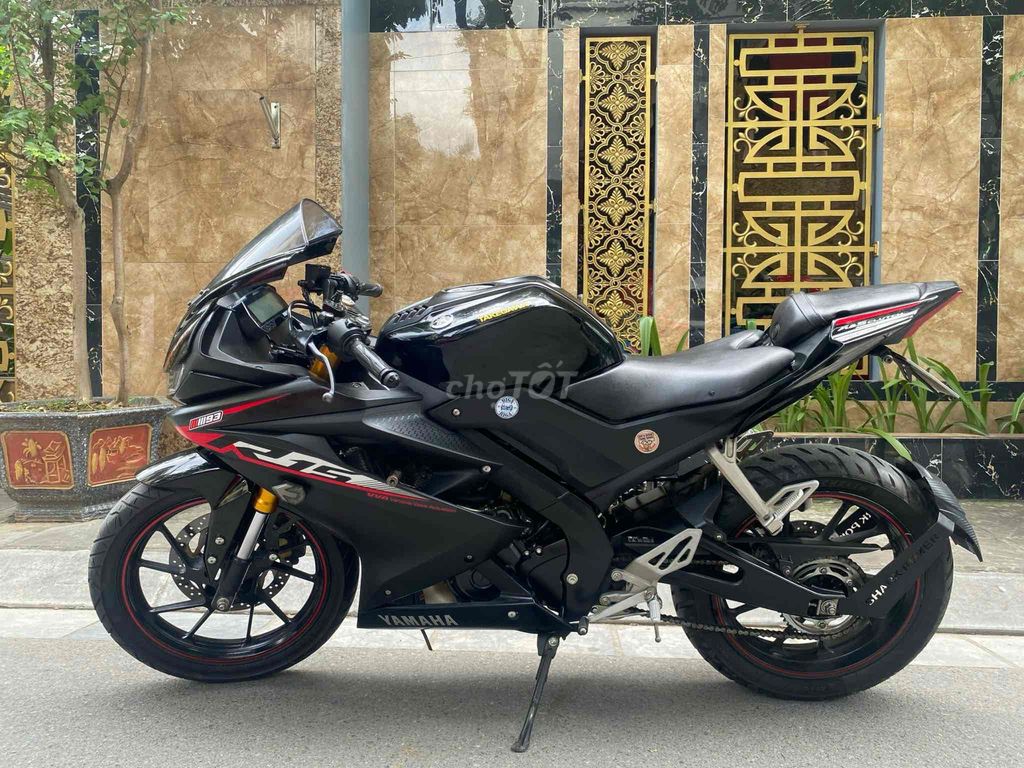 Yamaha R15 V3 hàng hiếm chạy ít- xe như mới  moto. Mua bán Xe máy tại Quận Cầu Giấy Hà Nội được đăng bởi Tong motor xe may hình 2