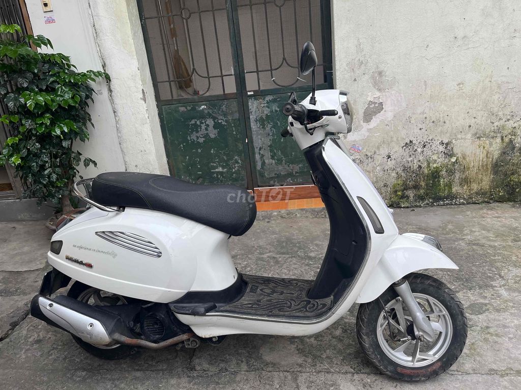 Xe tay ga Roma 50cc màu Trắng. Mua bán Xe máy tại Quận Bắc Từ Liêm Hà Nội được đăng bởi Hi hình 5