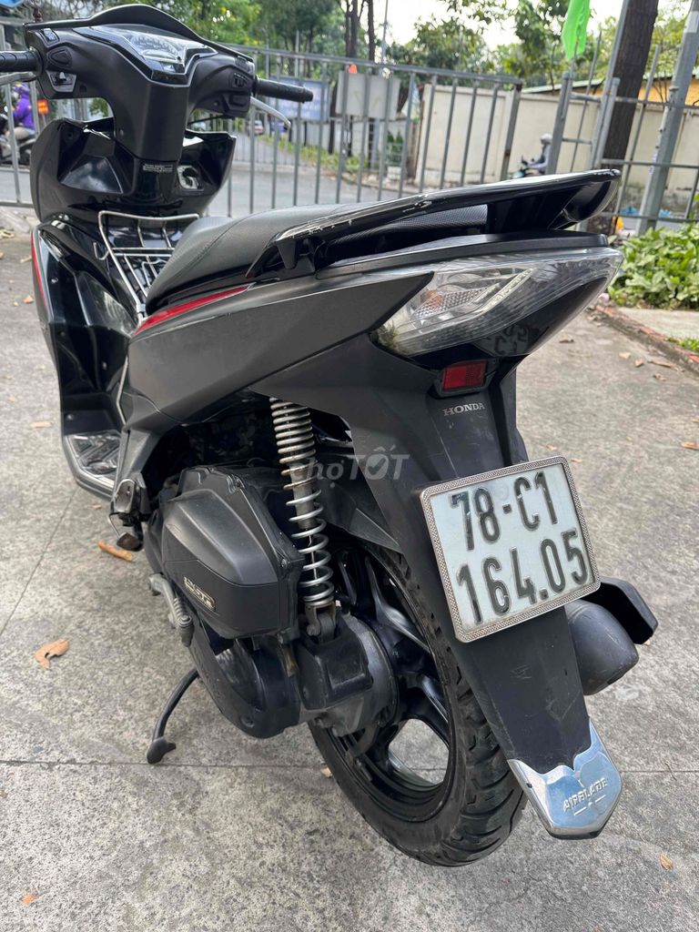 Honda Air Blade 125 2014 Bs Phú Yên. Mua bán Xe máy tại Quận Gò Vấp Tp Hồ Chí Minh được đăng bởi Cầm Đồ Cường Phát hình 3