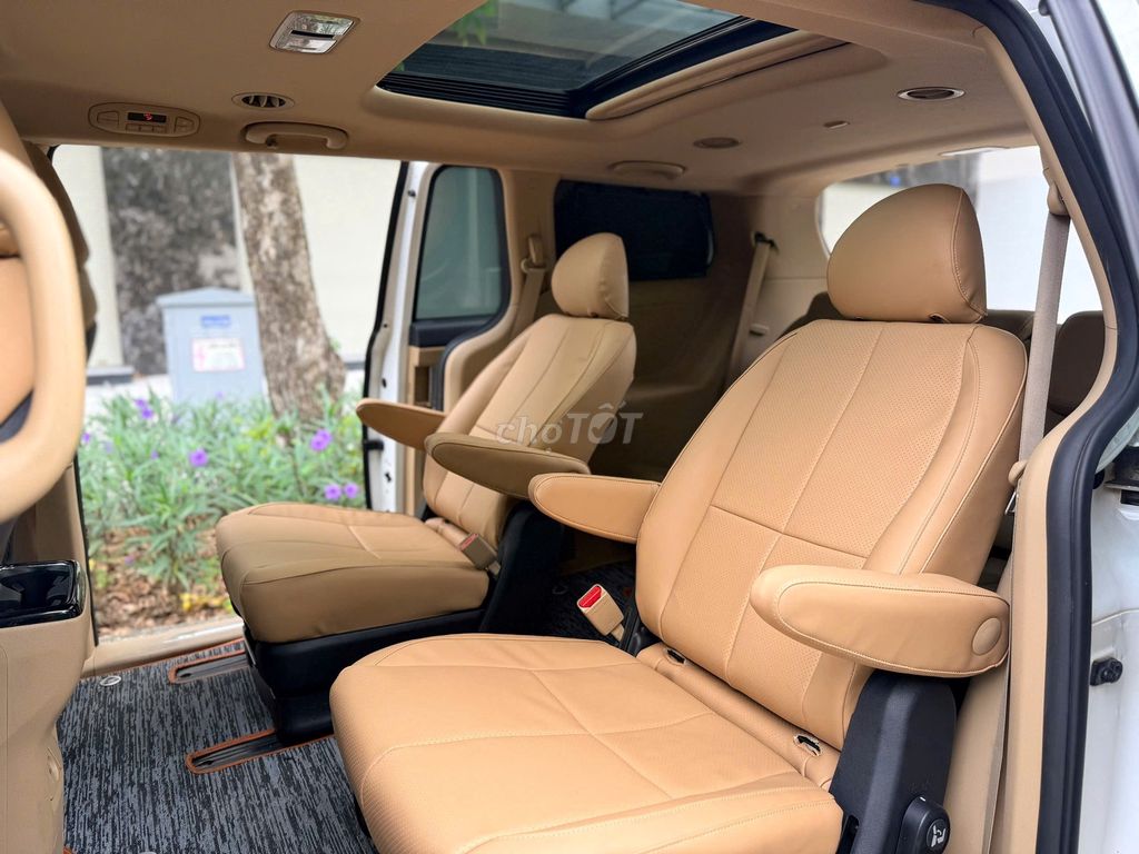Kia Sedona 2019 2.2 Luxury Trắng. Mua bán Ô tô tại Quận 1 Tp Hồ Chí Minh được đăng bởi TÂN TỨ QUÝ hình 10