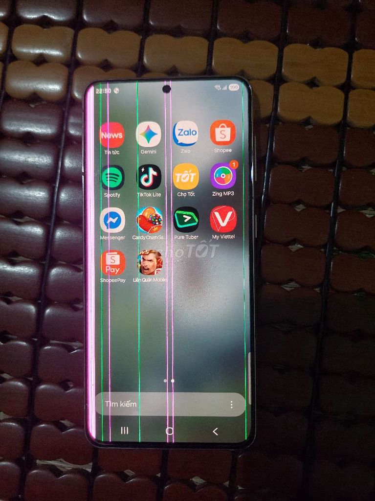 Samsung Vàng hồng Sọc màn hình. Mua bán Điện thoại tại Thành phố Buôn Ma Thuột Đắk Lắk được đăng bởi nhantran hình 1