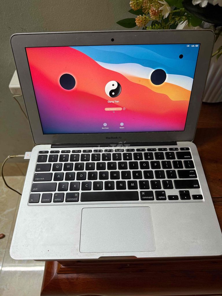 Apple MacBook Air A1465 2013 Bạc. Mua bán Laptop tại Huyện Đông Anh Hà Nội được đăng bởi a Lao Ba hình 1