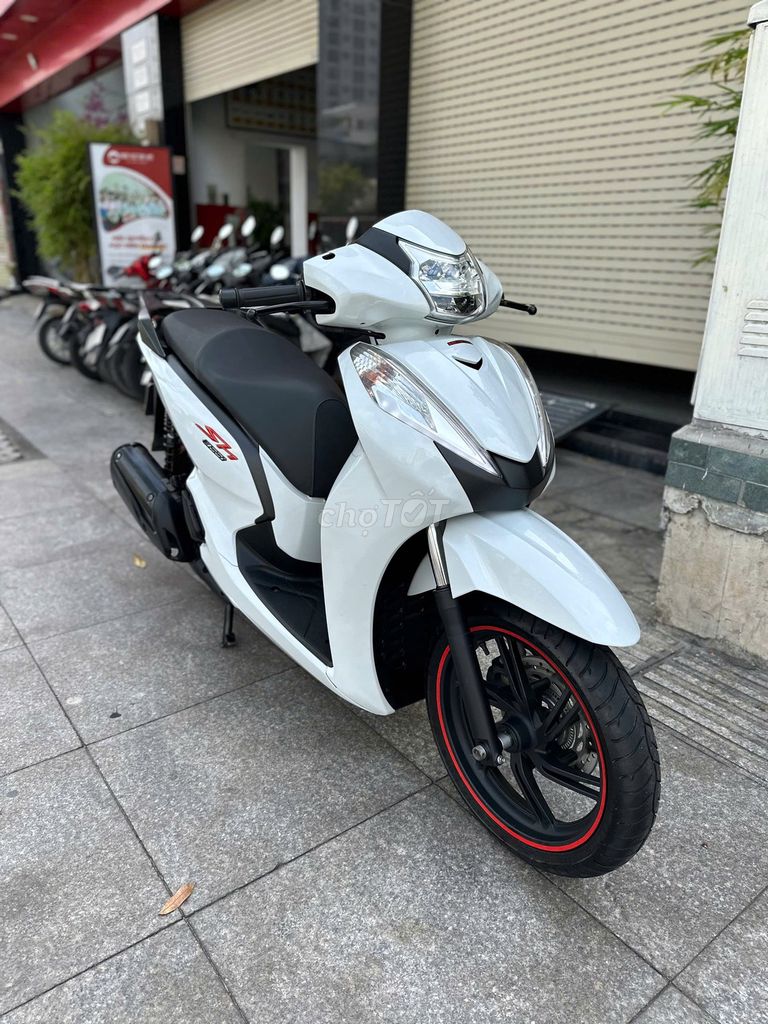 [Góp 50] sh 300i date 2017 trắng sporty, zin 100%. Mua bán Xe máy tại Quận Tân Phú Tp Hồ Chí Minh được đăng bởi VÕ MINH HẬU hình 1