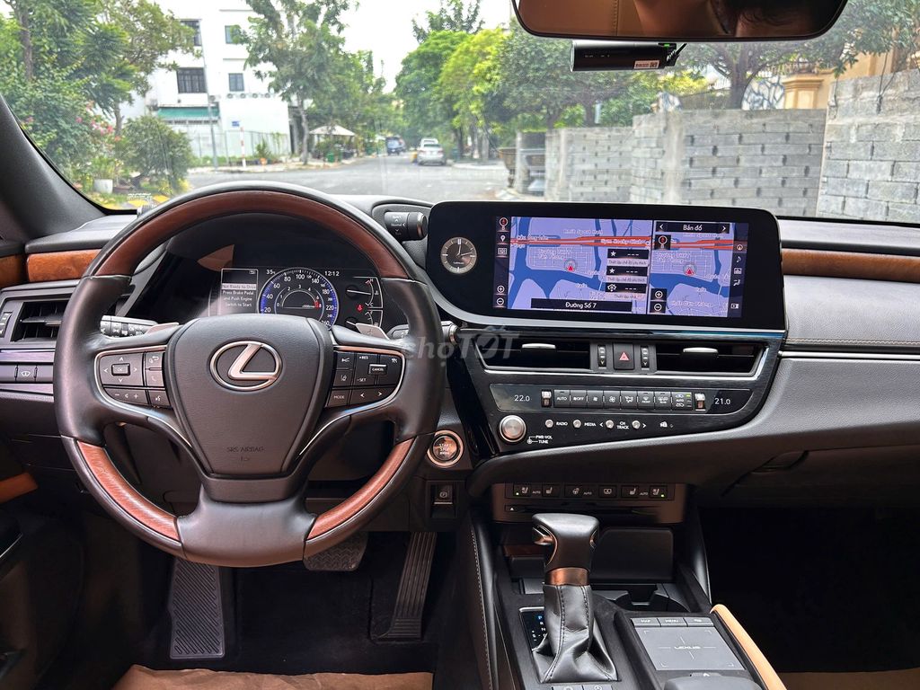 Lexus ES250 2022 - 28000km - 01 chủ giữ gìn, đi kỹ. Mua bán Ô tô tại Quận 8 Tp Hồ Chí Minh được đăng bởi Mr Can hình 6