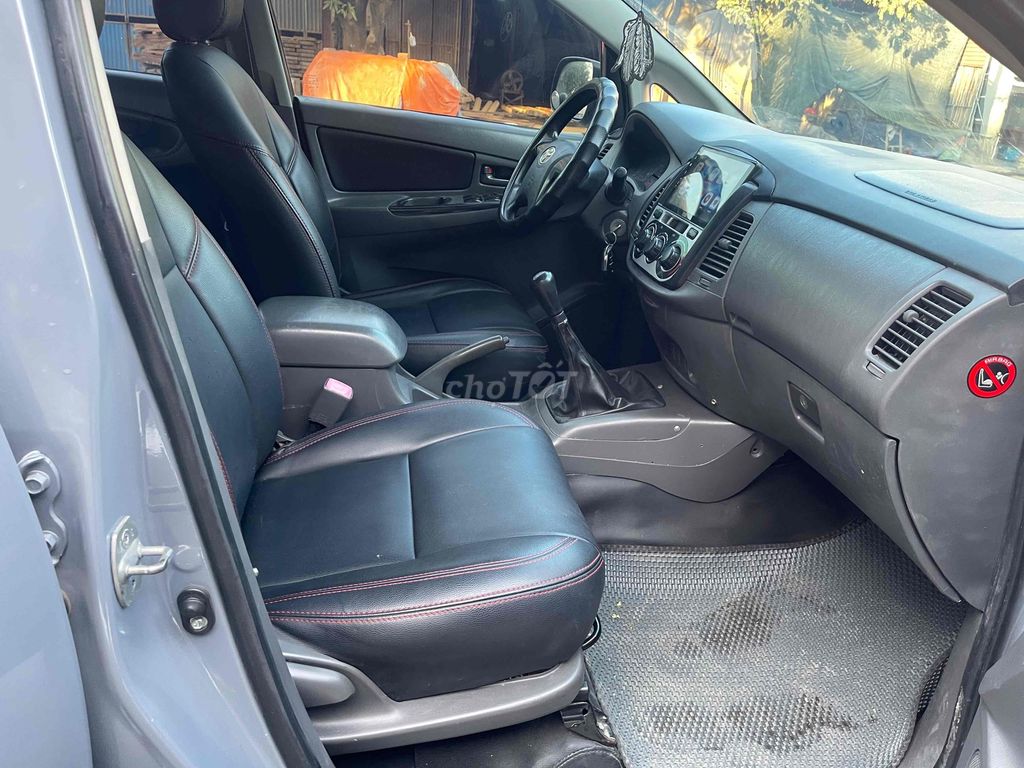 Toyota Innova 2015 - 20000 km. Mua bán Ô tô tại Huyện Cam Lâm Khánh Hòa được đăng bởi lê phi hình 4