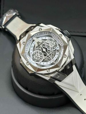 Hublot Sang Bleu II White Titanium – Lướt Full. Mua bán Đồng hồ tại Quận Hoàng Mai Hà Nội được đăng bởi tuấn ninh 