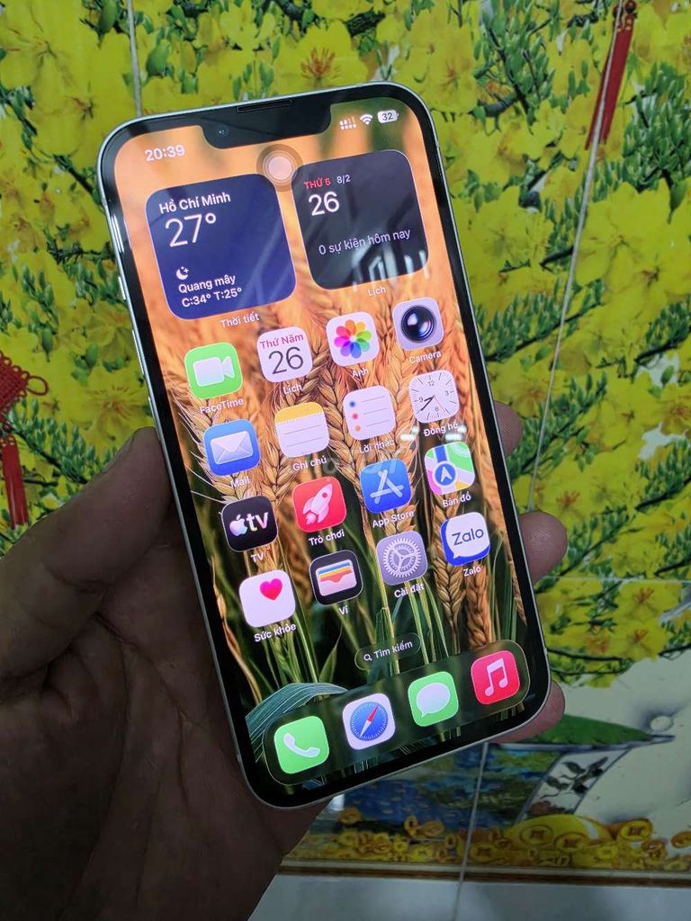 Apple iPhone 13 256GB Trắng. Mua bán Điện thoại tại Thành phố Mỹ Tho Tiền Giang được đăng bởi Minh Cường hình 1