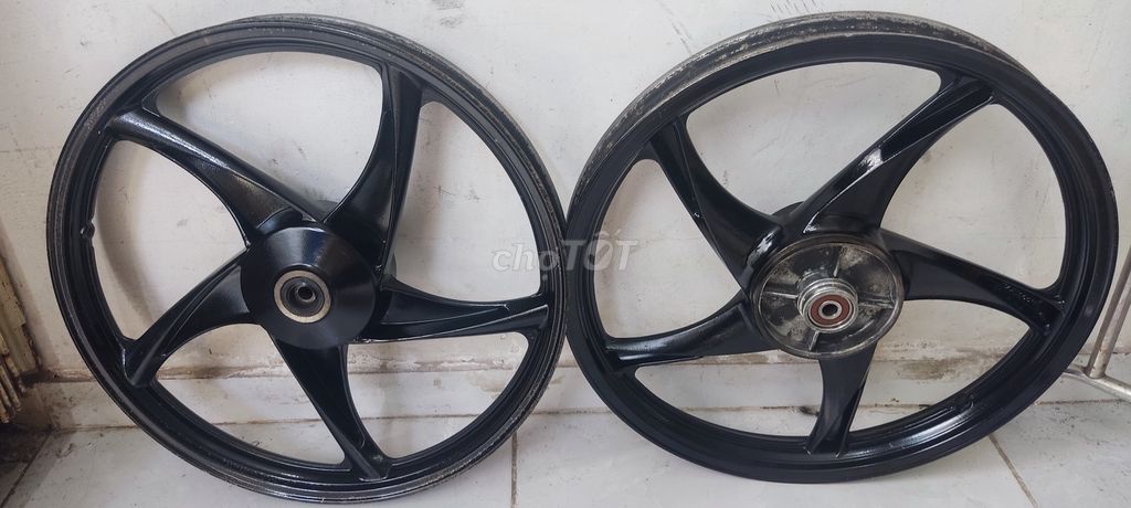 Bán cặp bánh mâm xe Honda thắng đùm. Mua bán Phụ tùng xe tại Quận Phú Nhuận Tp Hồ Chí Minh được đăng bởi NGUYỄN THANH BÌNH hình 3