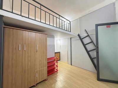 Room 25 m² · Ngay vòng xoay Hoàng Văn Thụ