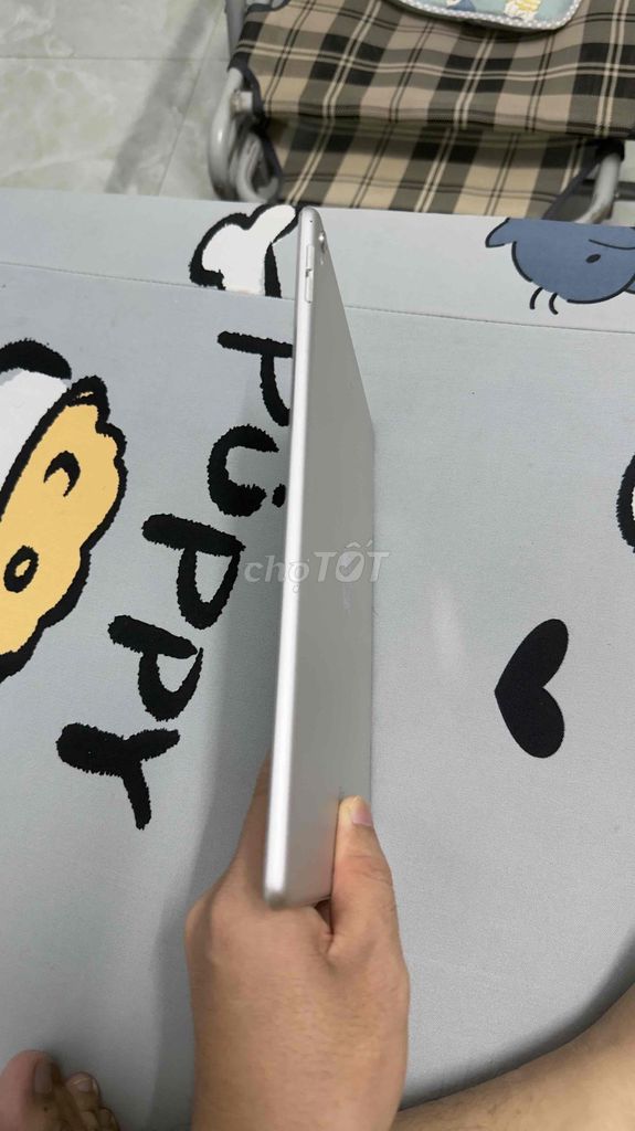 Apple iPad Pro 9.7 inch Bạc. Mua bán Máy tính bảng tại Huyện Dương Minh Châu Tây Ninh được đăng bởi pouhung hình 1