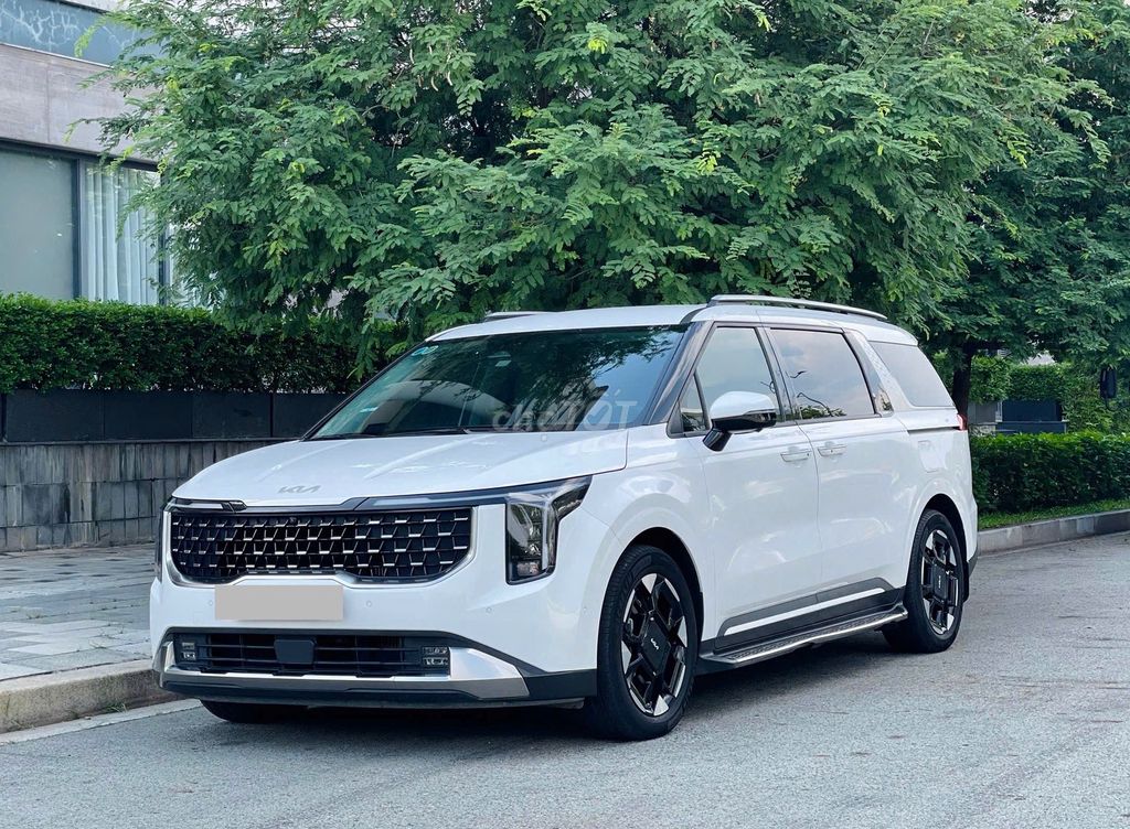 Kia Carnival Premium 2.2D 8S 2025 - 45000 km. Mua bán Ô tô tại Quận Tân Bình Tp Hồ Chí Minh được đăng bởi ĐỨC XE LƯỚT hình 2