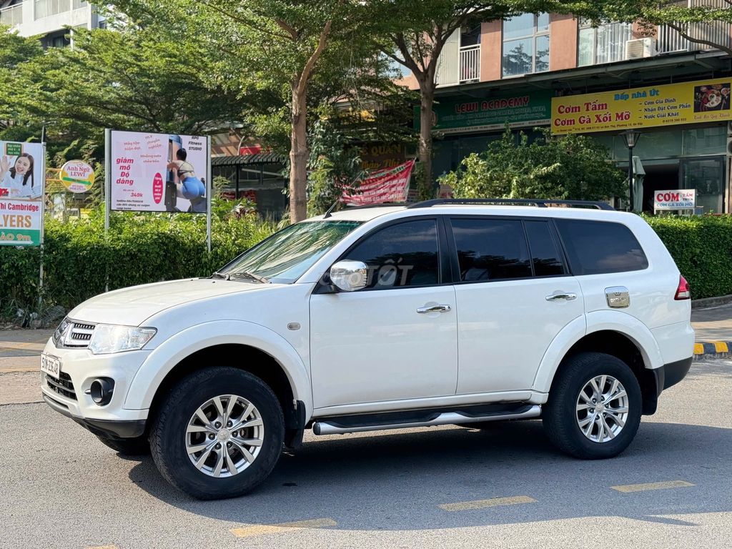 Mitsubishi Pajero Sport MT diesel 7 chổ gầm cao. Mua bán Ô tô tại Quận Gò Vấp Tp Hồ Chí Minh được đăng bởi Hoàng Yến  hình 1