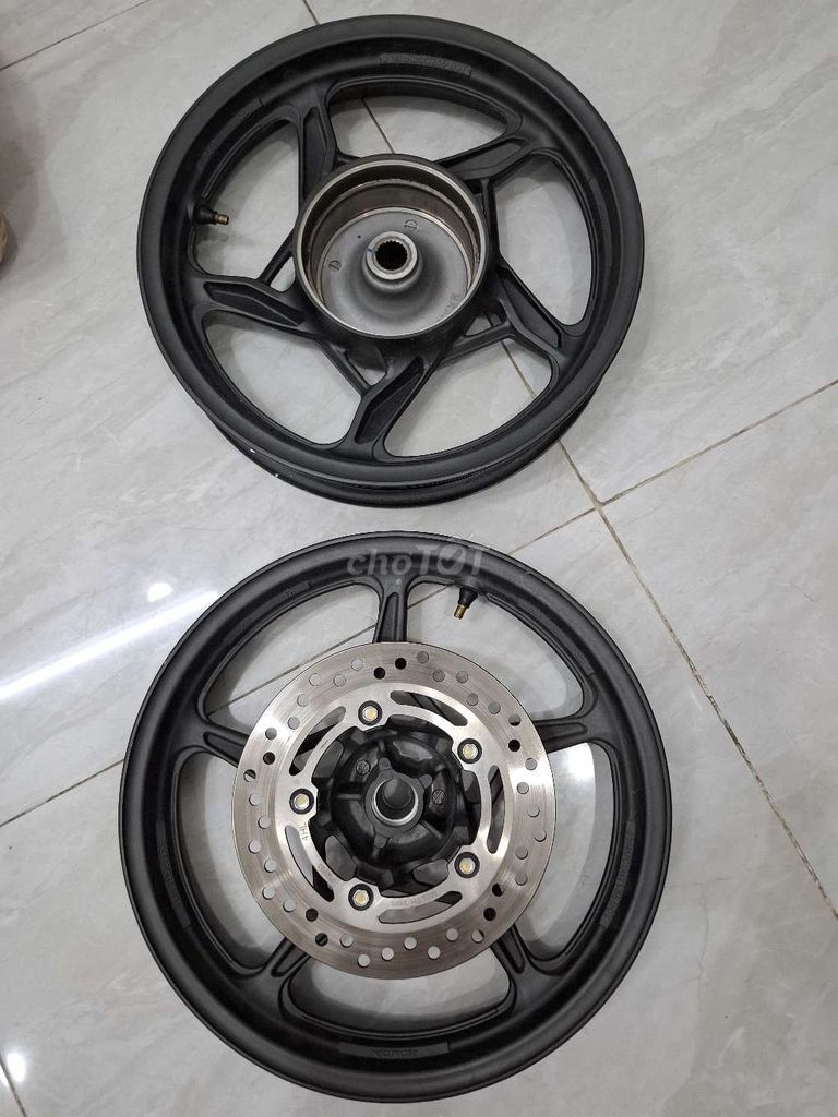 Cặp mâm ab. Mua bán Phụ tùng xe tại Thành phố Thủ Đức Tp Hồ Chí Minh được đăng bởi Hoàng hình 1