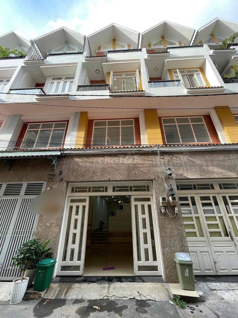Аренда · 5 комн. · 54 м² · Thành phố Thủ Đức, ул. Đường Quốc lộ 13