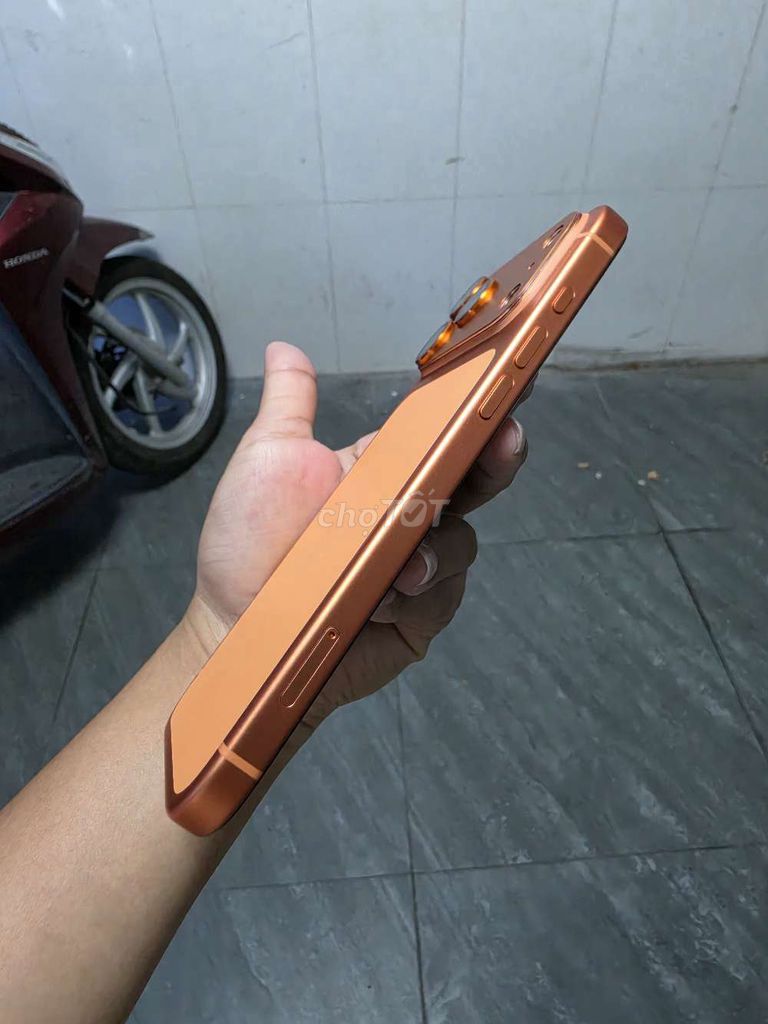 Apple iPhone 17 Pro Max 256GB Cam Như mới. Mua bán Điện thoại tại Quận Hải Châu Đà Nẵng được đăng bởi Aung Phyoe Thantt hình 1