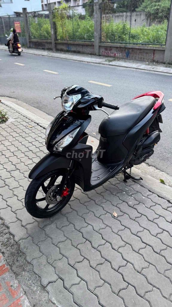 Honda Vision 2016 Đen Đỏ. Mua bán Xe máy tại Quận Bình Thạnh Tp Hồ Chí Minh được đăng bởi Quyphan hình 1