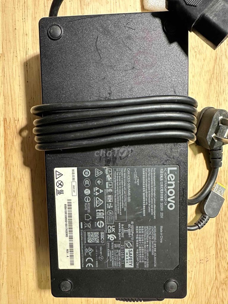 sạc laptop lenovo 300W-20V usb