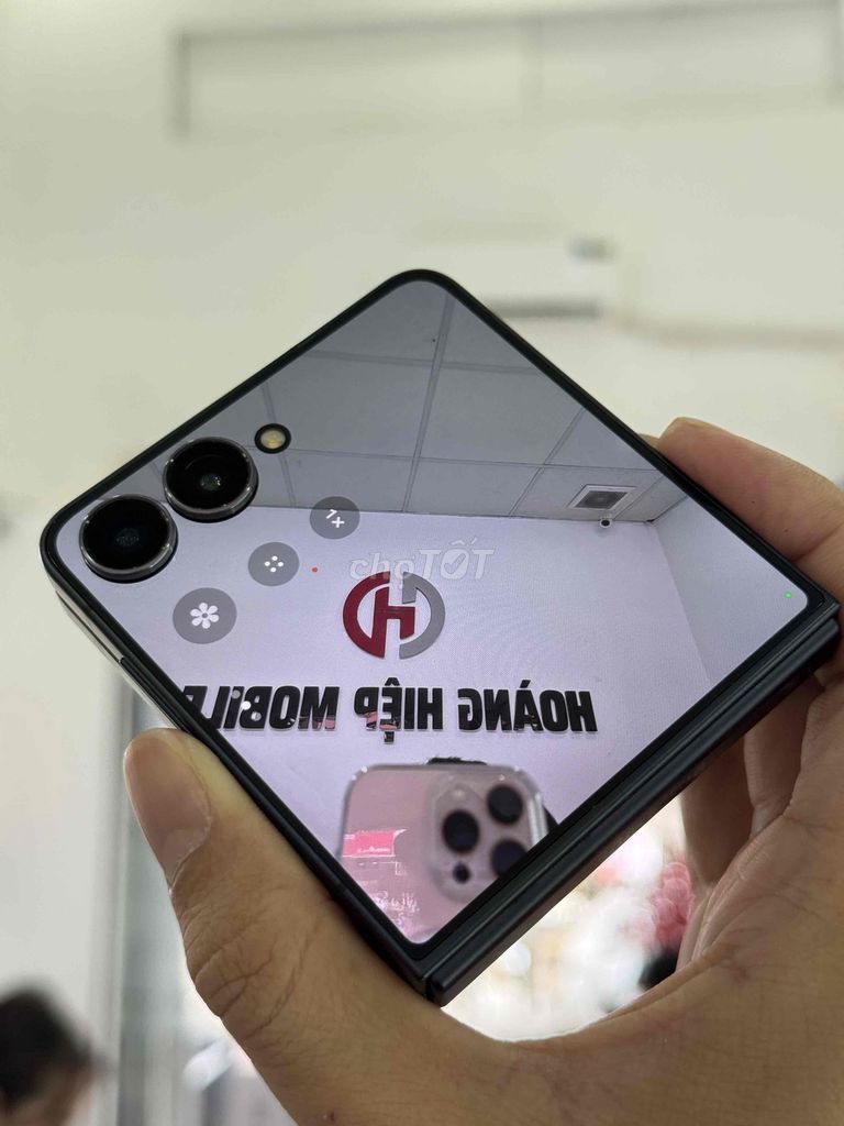 Z FLIP7 12GB/256GB ĐEN CBH10/26 FULLBOX-GÓP-THU. Mua bán Điện thoại tại Quận 7 Tp Hồ Chí Minh được đăng bởi Hoàng Hiệp Mobile hình 6