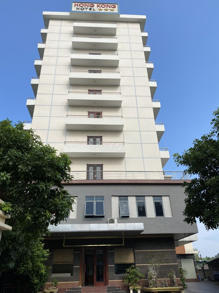 Chính chủ bán khách sạn 3 sao 11 tầng 70 phòng tại TP. Vinh, Nghệ An