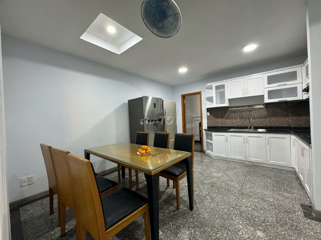 BÁN CĂN HỘ PHÚ HOÀNG ANH 129M2, 3PN, 2WC BÁN 36,5TR/M2