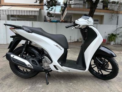 SH 125 2015 màu trắng xe đẹp nguyên rin. Mua bán Xe máy tại Quận Thanh Khê Đà Nẵng được đăng bởi Long