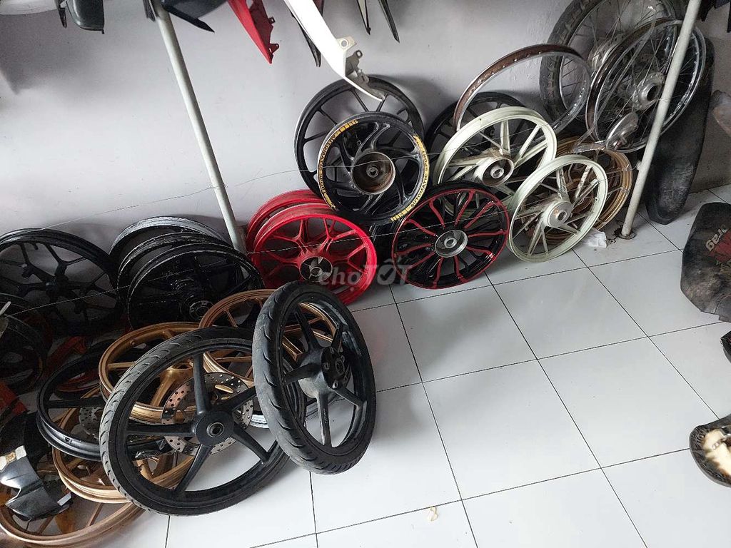 Phụ tùng hàng rả. Mua bán Phụ tùng xe tại Huyện Mỹ Xuyên Sóc Trăng được đăng bởi Nghị hình 5