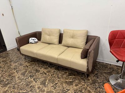 sofa 1m8. Mua bán Bàn ghế tại Quận Đống Đa Hà Nội được đăng bởi Đông Hải