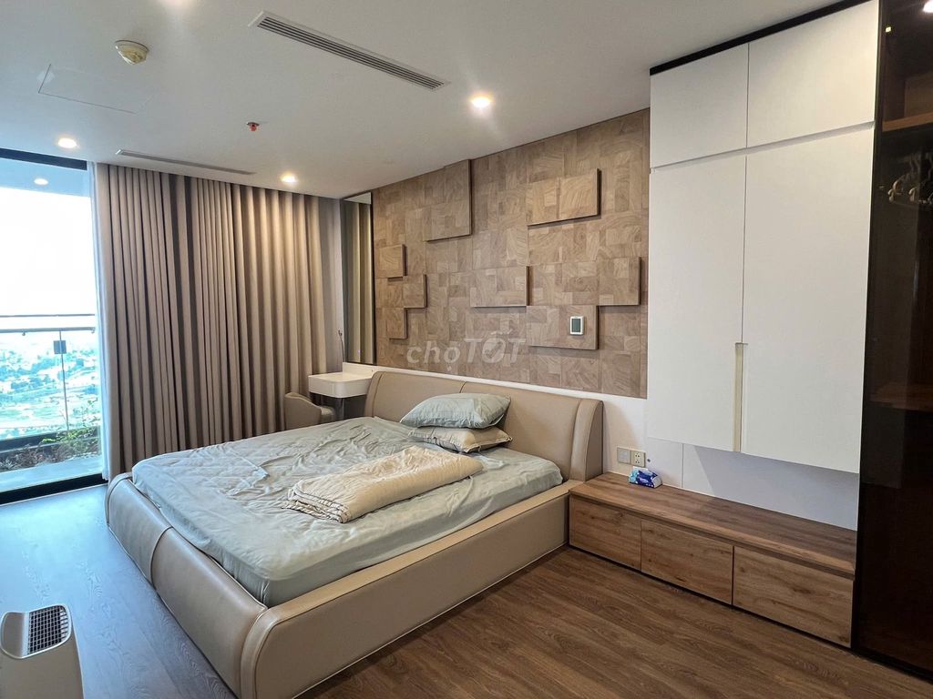 Cho thuê căn hộ Sunshine Golden River Ciputra, 123m2, 2PN, 25tr/tháng