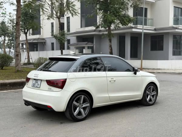 Audi A1 sx 2010 tặng vợ 🌹. Mua bán Ô tô tại Quận Nam Từ Liêm Hà Nội được đăng bởi Quang Trung hình 4