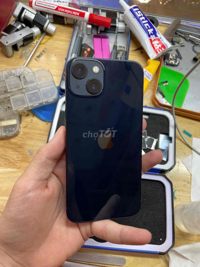 Apple iPhone 13 Đen Đã sử dụng. Mua bán Điện thoại tại Quận Ninh Kiều Cần Thơ được đăng bởi SOSmobile hình 1