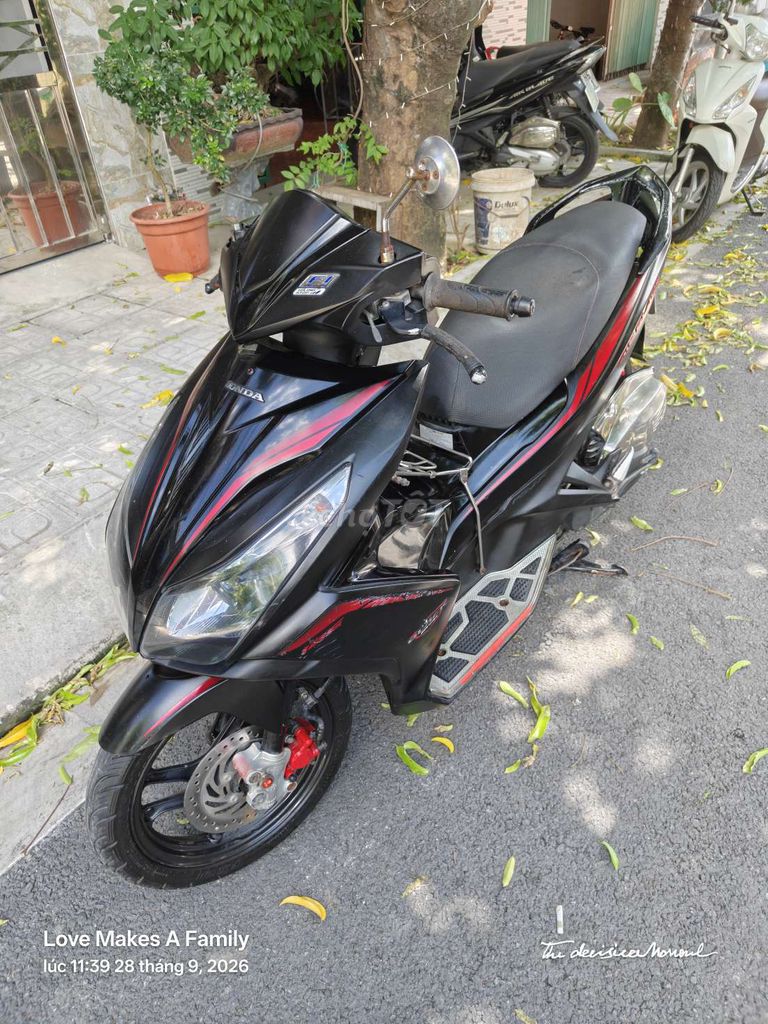 Honda Air Blade 2015 матовый черный