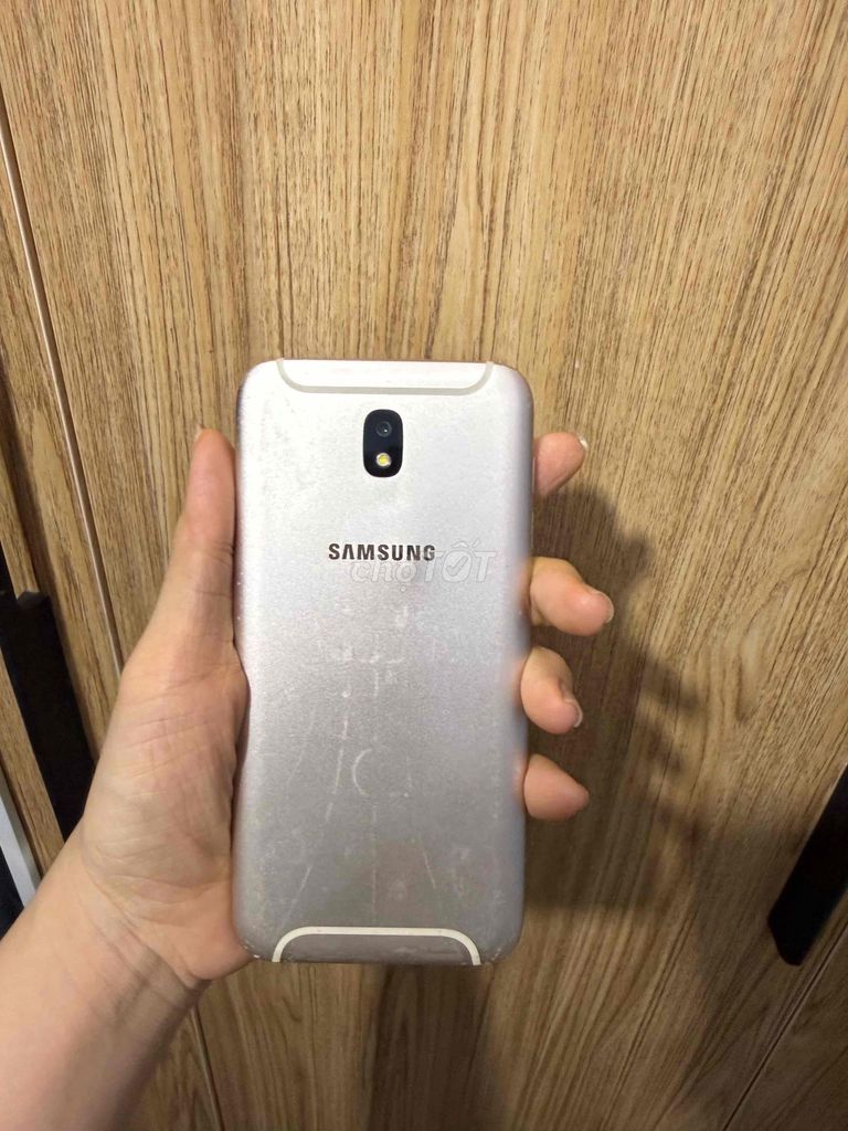 Samsung Galaxy J7 Pro Vàng Đã qua sử dụng. Mua bán Điện thoại tại Thành phố Quảng Ngãi Quảng Ngãi được đăng bởi Phương hình 1