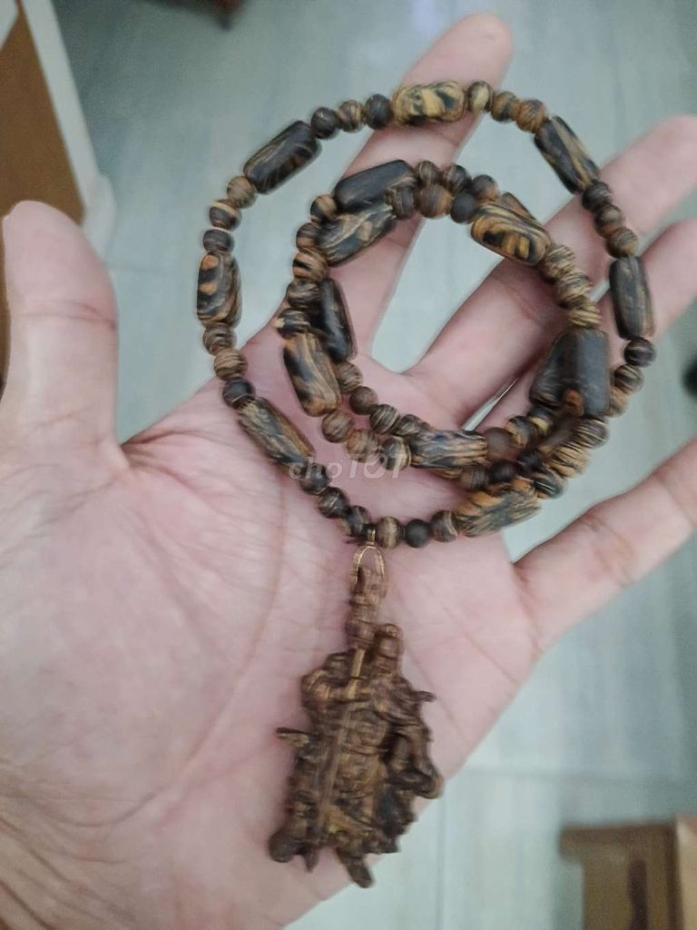 Vòng cổ Trầm hương Nam 9 li. Mua bán Phụ kiện thời trang khác tại Quận Liên Chiểu Đà Nẵng được đăng bởi Cu hình 1