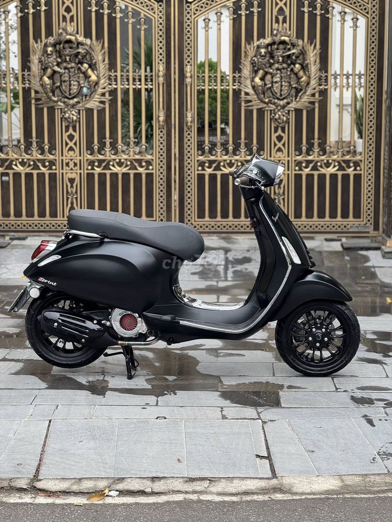 Piaggio Vespa Sprint 2021 iGet ABS Đen. Mua bán Xe máy tại Quận Cầu Giấy Hà Nội được đăng bởi Mật Ong hình 4