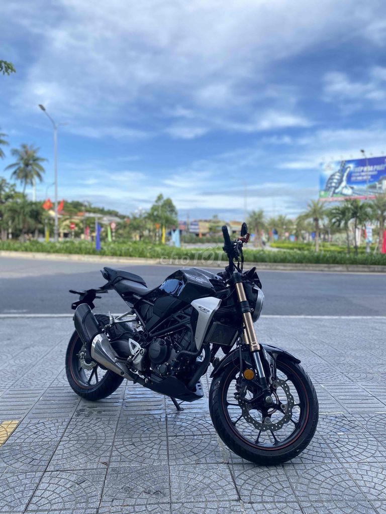 BÁN HONDA CB300R. Mua bán Xe máy tại Thị xã Hương Thủy Thừa Thiên Huế được đăng bởi Tài hình 2