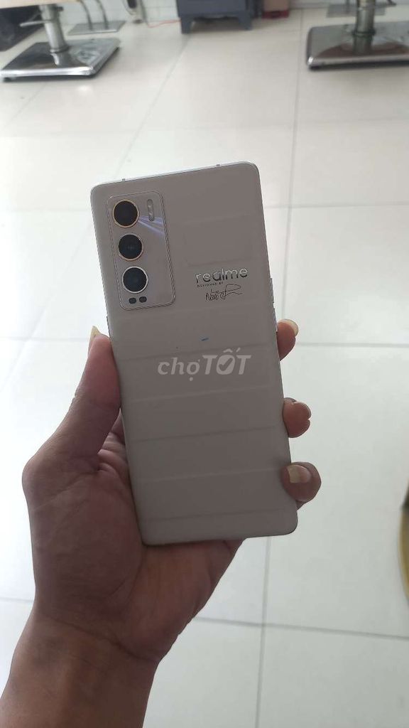 Realme GT2 Master Explorer 256GB Trắng. Mua bán Điện thoại tại Thành phố Sa Đéc Đồng Tháp được đăng bởi hiền hình 1