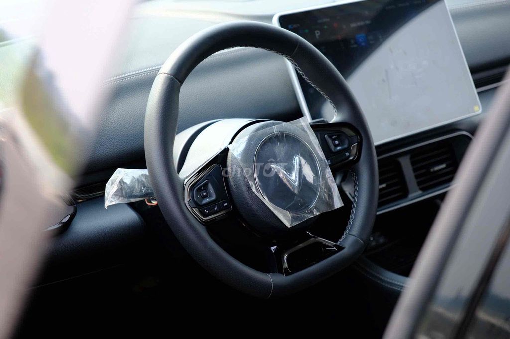 Xe điện Vinfast VF8 Eco 2024 Đen. Mua bán Ô tô tại Thành phố Thủ Đức Tp Hồ Chí Minh được đăng bởi Huỳnh Chí Thông hình 7