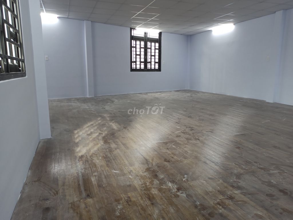 KHO HẺM LÊ TRỌNG TẤN 200M2