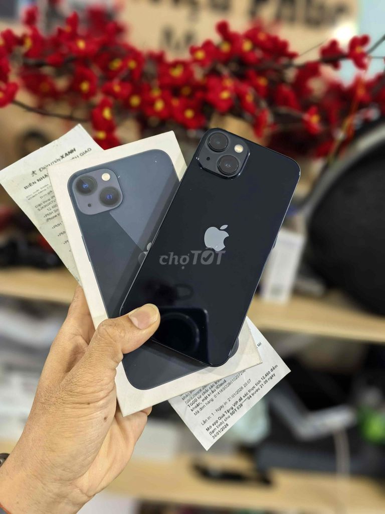 Apple iPhone 13 128GB fullbox VN  Đen 99% sạc 6l. Mua bán Điện thoại tại Quận Bình Tân Tp Hồ Chí Minh được đăng bởi Triệu Phúc hình 1