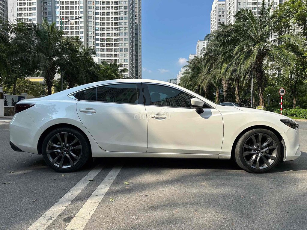 Mazda 6 bản 2.5 Premium odo 18.000km. Mua bán Ô tô tại Quận Long Biên Hà Nội được đăng bởi Bùi Đình Thông hình 4